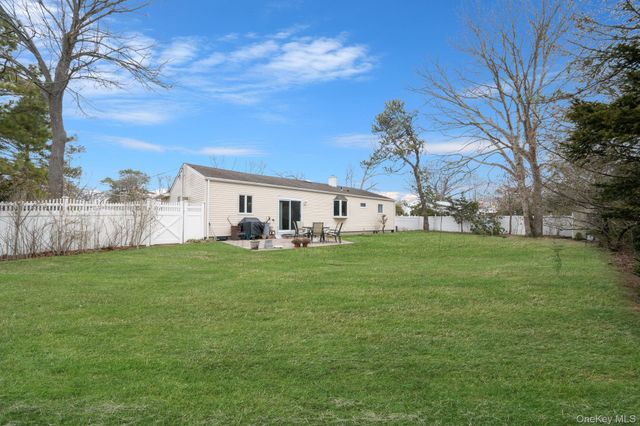 12 Stewart Circle, Centereach, NY 11720