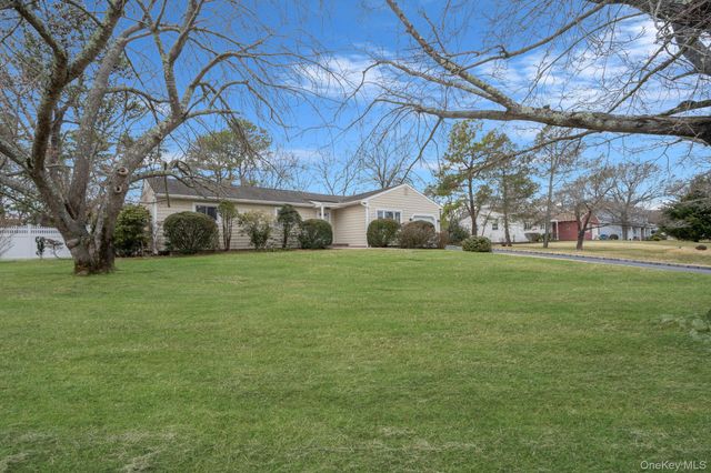 12 Stewart Circle, Centereach, NY 11720