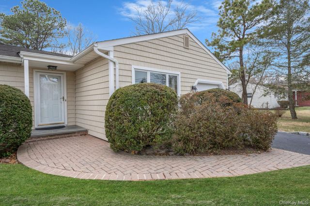 12 Stewart Circle, Centereach, NY 11720