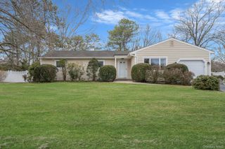 12 Stewart Circle, Centereach, NY 11720
