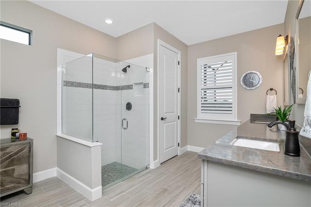 17592 Kinzie LN, Estero, FL 33928