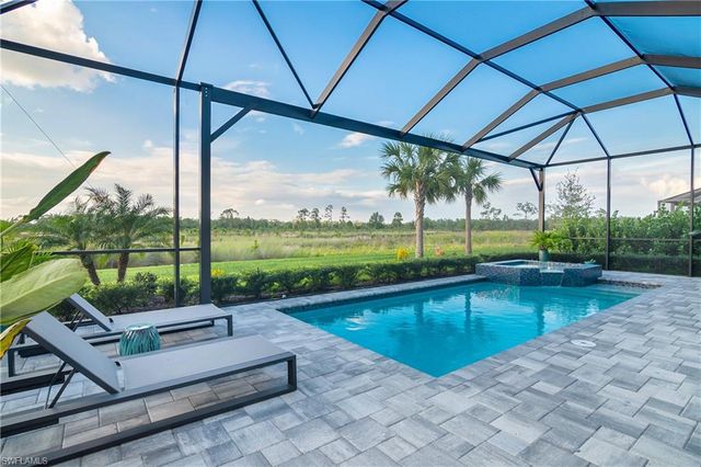 17592 Kinzie LN, Estero, FL 33928