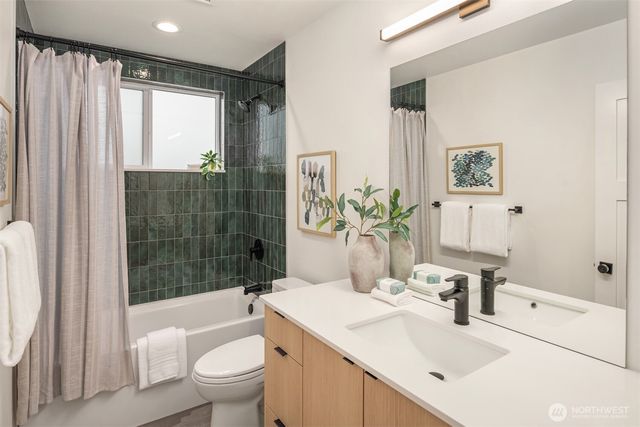 7714 30th Avenue NW, Seattle, WA 98117