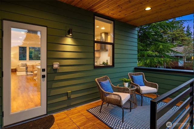 7714 30th Avenue NW, Seattle, WA 98117