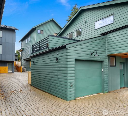 7714 30th Avenue NW, Seattle, WA 98117
