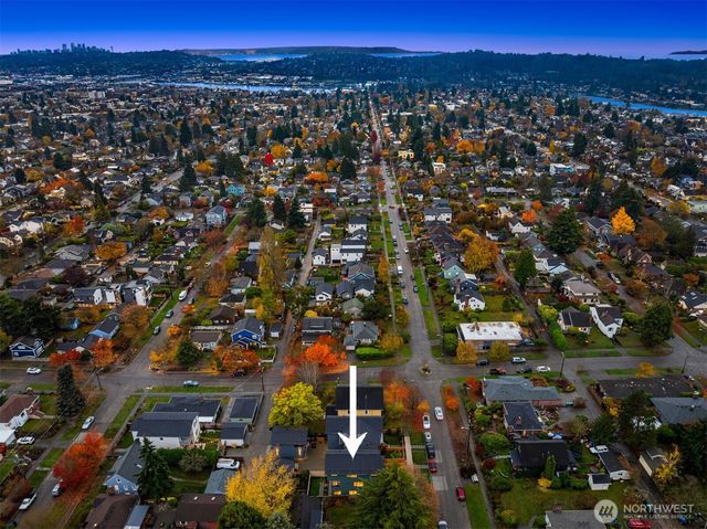 7714 30th Avenue NW, Seattle, WA 98117