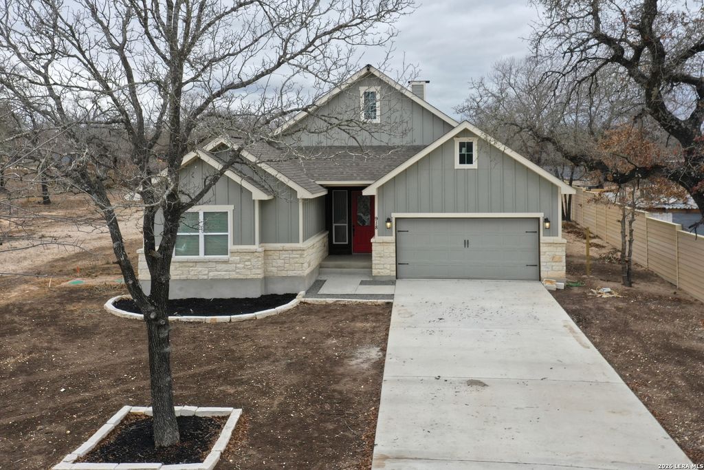 918 Marbach, Somerset, TX 78069