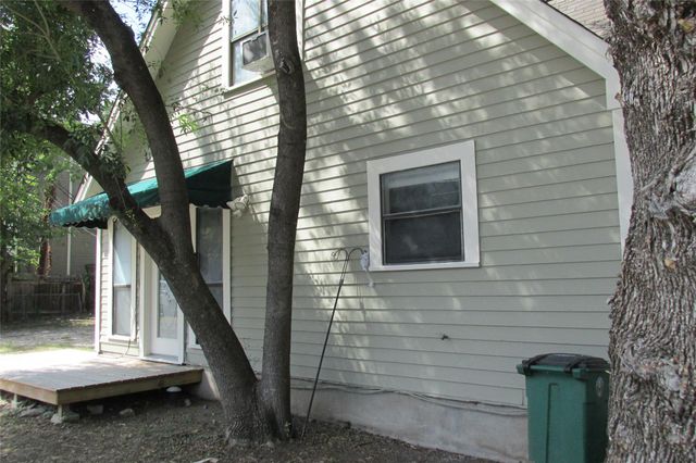 4500 Avenue G Ave B, Austin, TX 78751