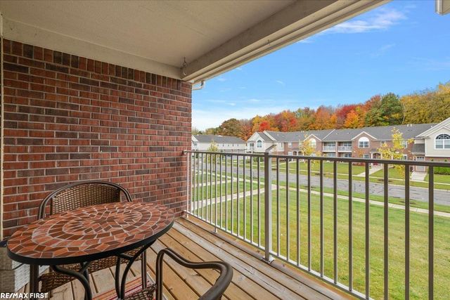 22059 Aberdeen Drive, Macomb Twp, MI 48042