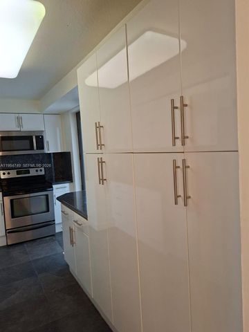 301 Golden Isles Dr 110, Hallandale Beach, FL 33009