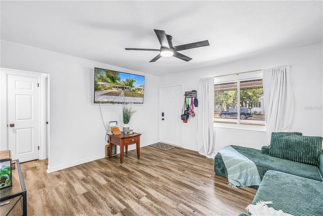 5034 2ND AVENUE S, St Petersburg, FL 33707