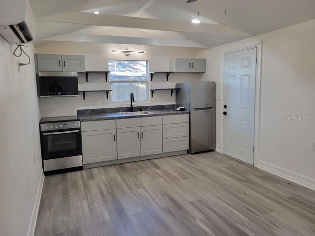 5034 2ND AVENUE S, St Petersburg, FL 33707