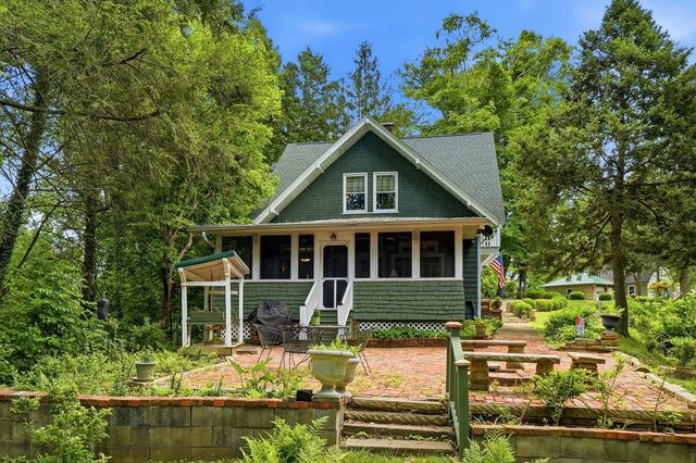 1600 Rugby Road, Huntington, WV 25705