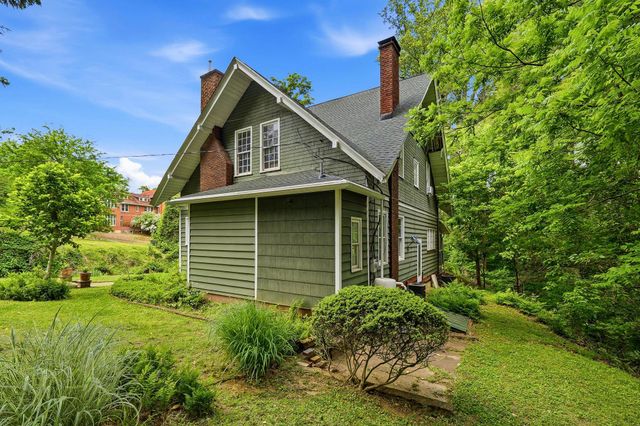 1600 Rugby Road, Huntington, WV 25705