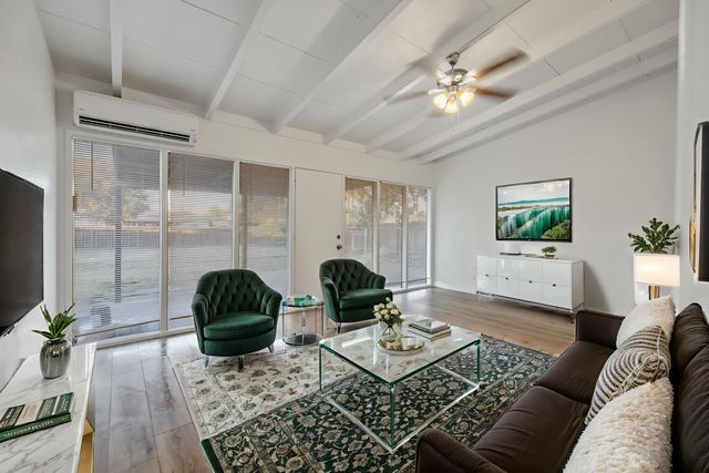 1138 W Lansing Way, Fresno, CA 93705