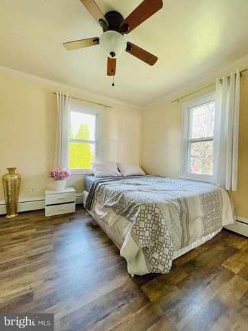 302 S SPRING GARDEN ST, Carlisle, PA 17013