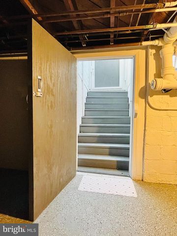 302 S SPRING GARDEN ST, Carlisle, PA 17013