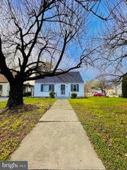 302 S SPRING GARDEN ST, Carlisle, PA 17013