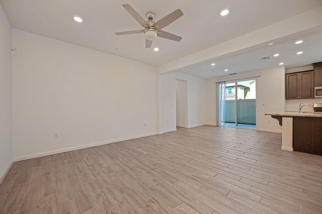 3013 Mohawk Way, Roseville, CA 95747
