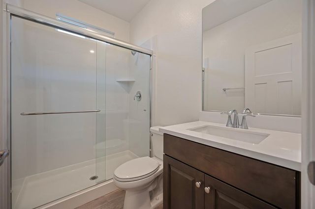 3013 Mohawk Way, Roseville, CA 95747