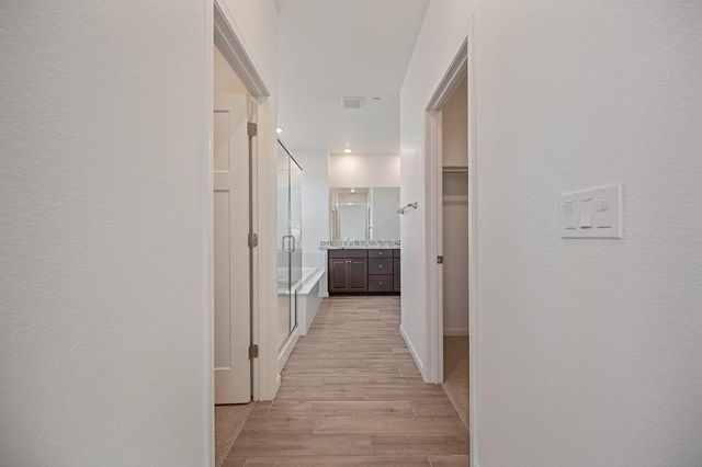 3013 Mohawk Way, Roseville, CA 95747
