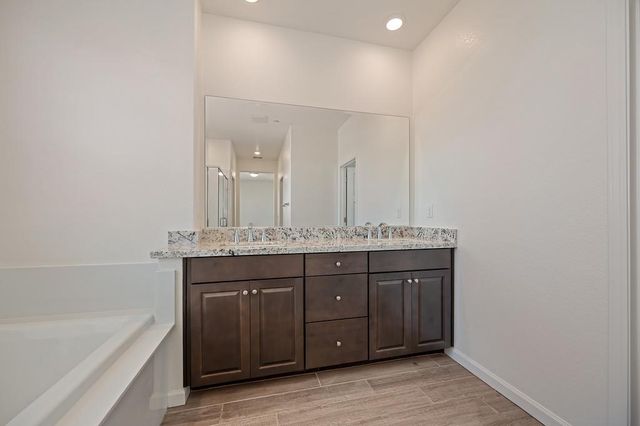 3013 Mohawk Way, Roseville, CA 95747