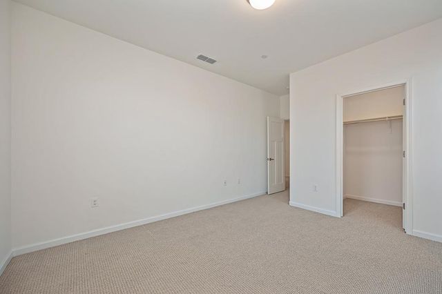 3013 Mohawk Way, Roseville, CA 95747