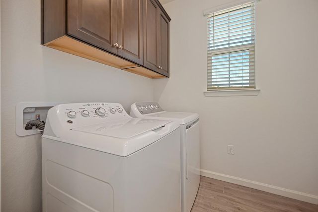 3013 Mohawk Way, Roseville, CA 95747
