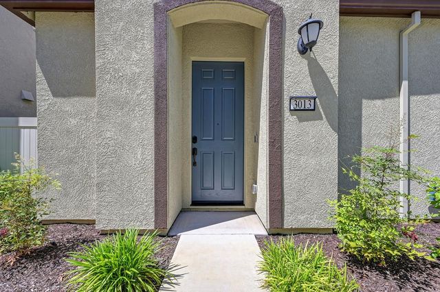 3013 Mohawk Way, Roseville, CA 95747