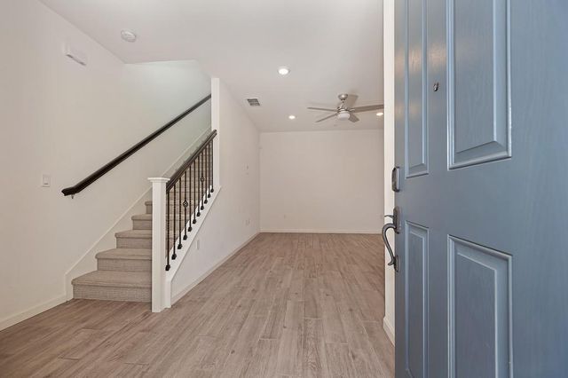 3013 Mohawk Way, Roseville, CA 95747