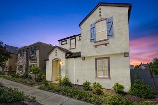 3013 Mohawk Way, Roseville, CA 95747
