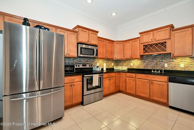 7990 Southern Pines Drive, Brooksville, FL 34601