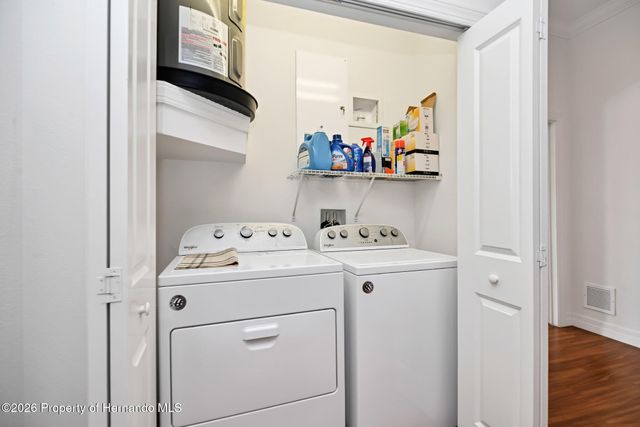 7990 Southern Pines Drive, Brooksville, FL 34601