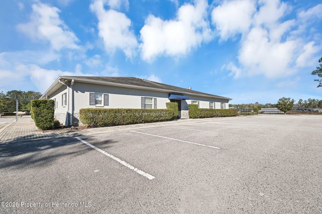 7990 Southern Pines Drive, Brooksville, FL 34601