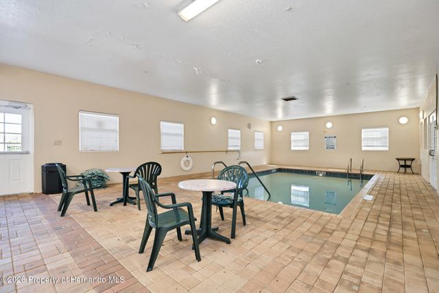 7990 Southern Pines Drive, Brooksville, FL 34601