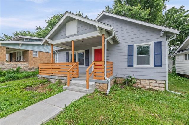 1831 E 68th Street, Kansas City, MO 64132