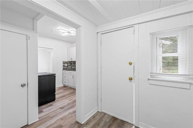 1831 E 68th Street, Kansas City, MO 64132