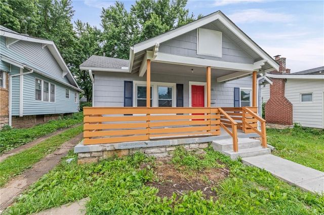 1831 E 68th Street, Kansas City, MO 64132