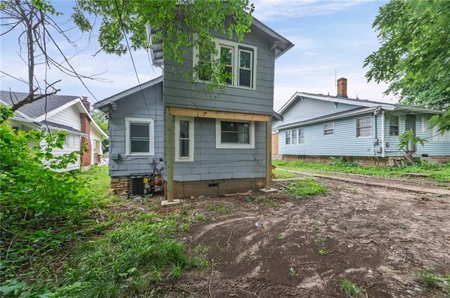 1831 E 68th Street, Kansas City, MO 64132