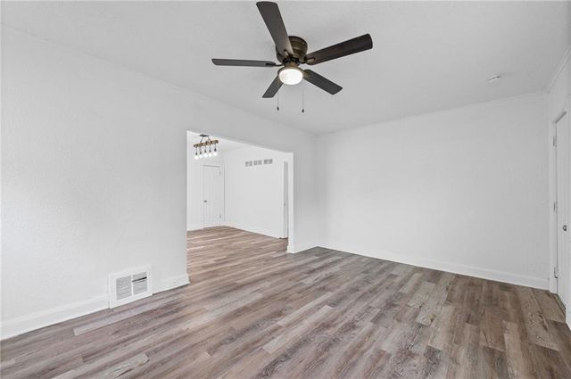 1831 E 68th Street, Kansas City, MO 64132