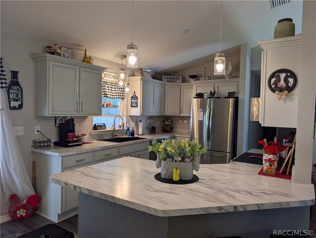 3131 W Randolph Lane, Citrus Springs, FL 34433