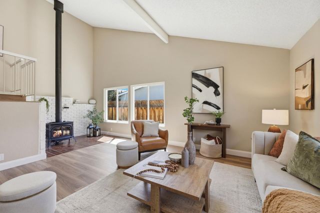 569 Gaundabert Lane, San Jose, CA 95136