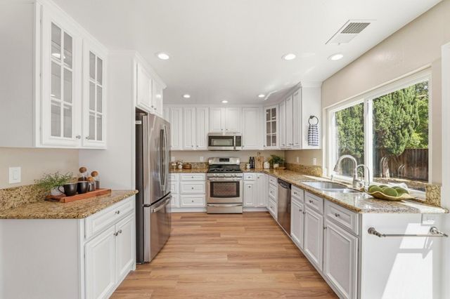 569 Gaundabert Lane, San Jose, CA 95136