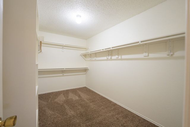 183 Rolling Court, Lancaster, TX 75146
