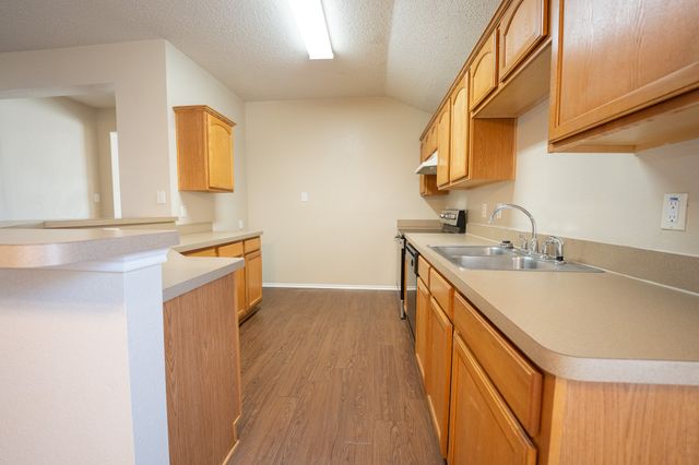 183 Rolling Court, Lancaster, TX 75146