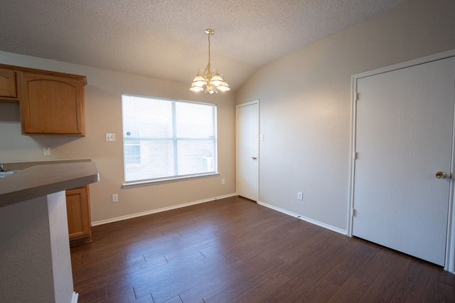 183 Rolling Court, Lancaster, TX 75146