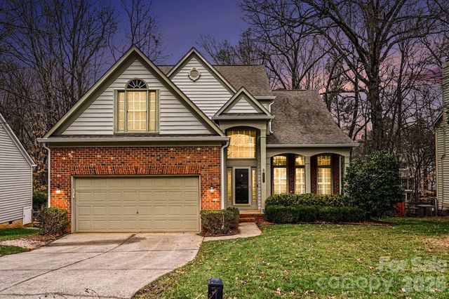 5805 Swanston Drive, Charlotte, NC 28269