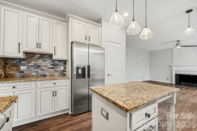 5805 Swanston Drive, Charlotte, NC 28269