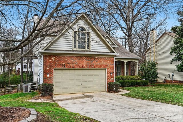 5805 Swanston Drive, Charlotte, NC 28269