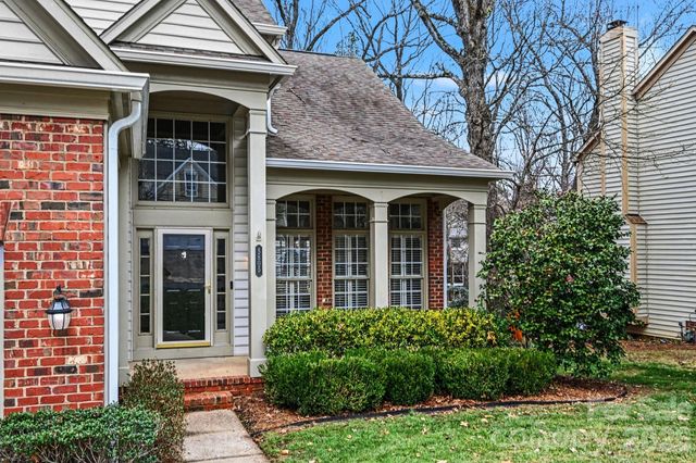 5805 Swanston Drive, Charlotte, NC 28269